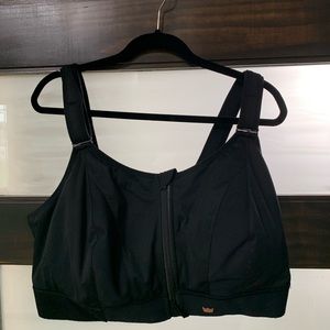 Shefit sport bra size 6Luxe in black